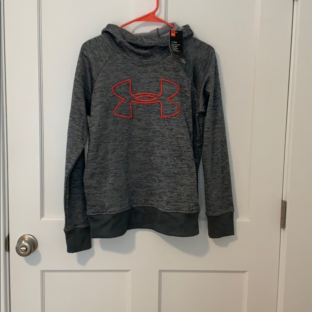Women’s Under Armour sweatshirt